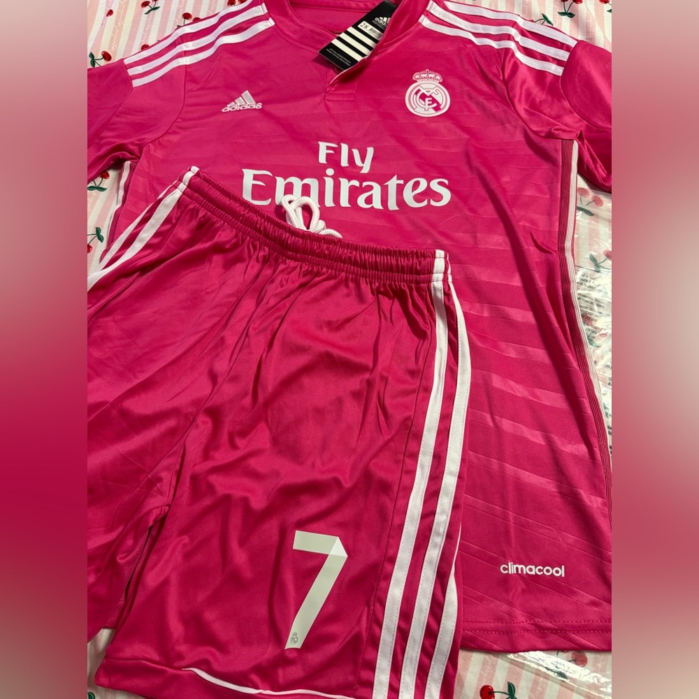 pink ronaldo jersey set